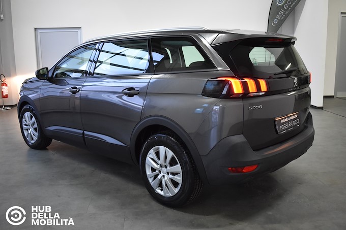 PEUGEOT 5008 BlueHDi 130 EAT8 S&S Business